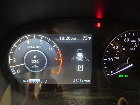 Used 2023 Nissan Kicks SV image 7