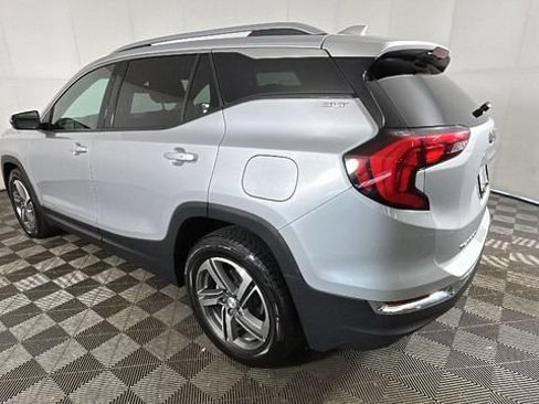 Used 2021 GMC Terrain SLT FWD image 5