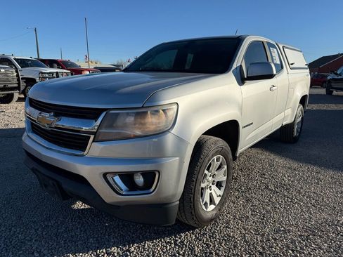 Used 2019 Chevrolet Colorado LT w/ LT Convenience Package image 4