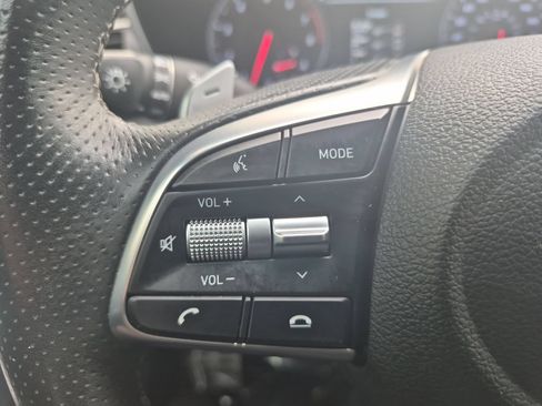 Used 2019 Genesis G70 3.3T Advanced AWD/4WD image 14