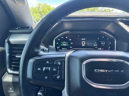 Used 2025 GMC Sierra 1500 Denali w/ Denali Reserve Package AWD/4WD image 19