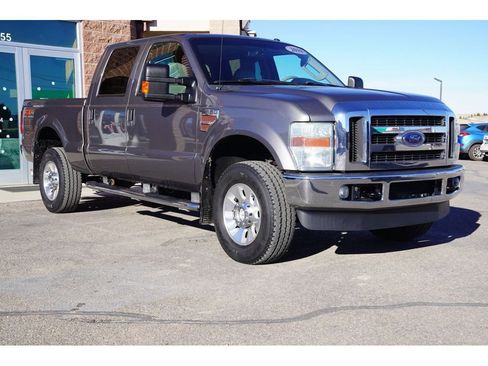 Used 2010 Ford F350 Lariat image 3