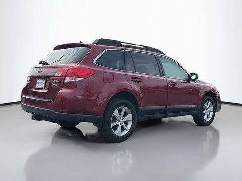 Used 2014 Subaru Outback 2.5i Premium image 2