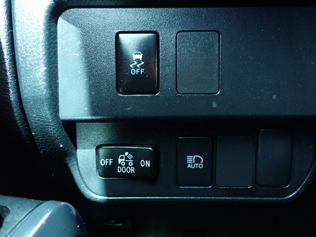Certified 2023 Toyota Tacoma SR AWD/4WD image 30