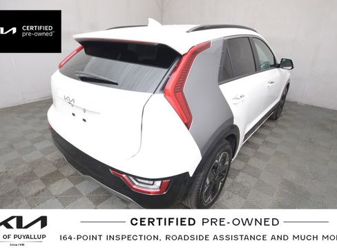 Certified 2023 Kia Niro Wave w/ Wave Preserve Package image 6