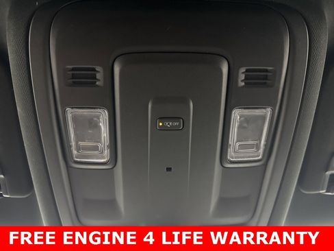 Used 2024 GMC Yukon SLE image 18