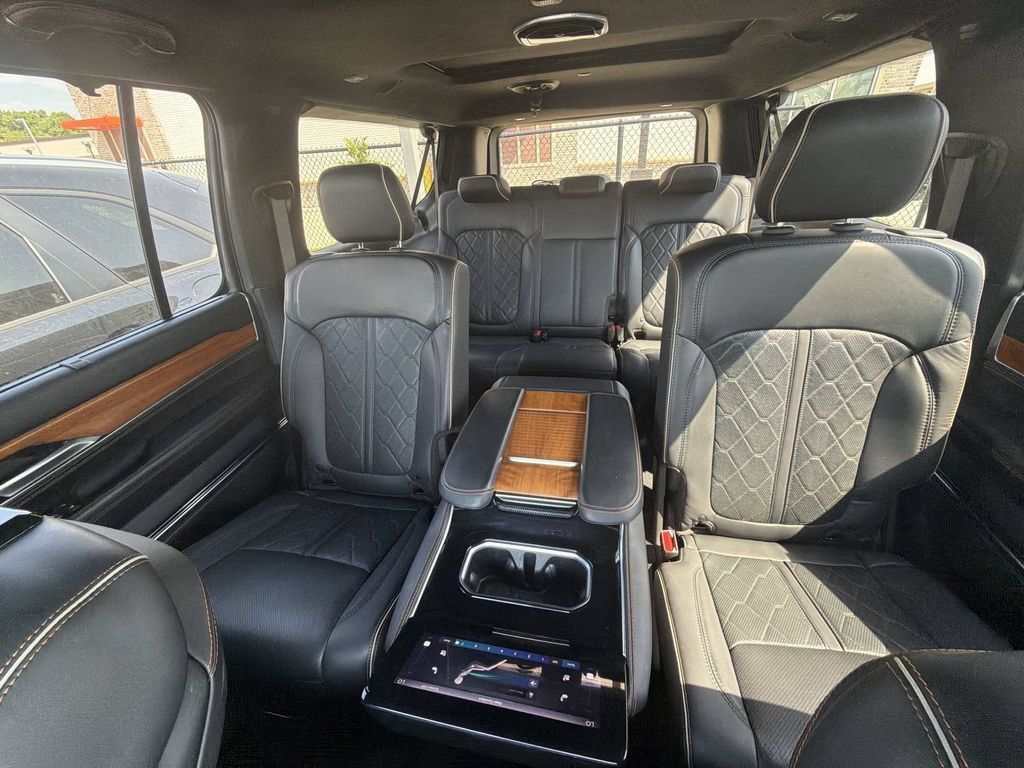 Used 2024 Jeep Grand Wagoneer L Series III AWD/4WD image 21
