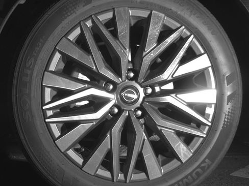 Used 2025 Nissan Altima 2.5 SV image 12