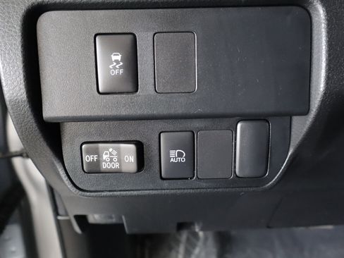 Used 2023 Toyota Tacoma SR5 image 18