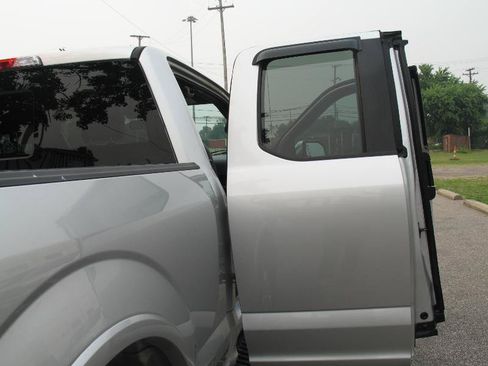 Used 2018 Ford F150 Lariat AWD/4WD image 17