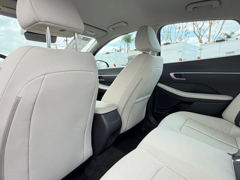 Used 2025 Hyundai Sonata SEL FWD image 19