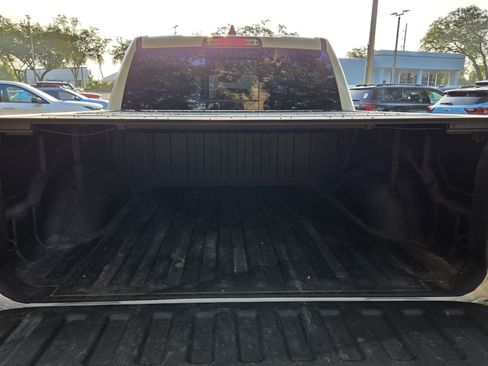 Used 2023 RAM 1500 Laramie AWD/4WD image 18