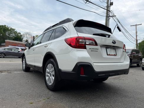 Used 2018 Subaru Outback 2.5i Premium w/ Protection Package #1 AWD/4WD image 5