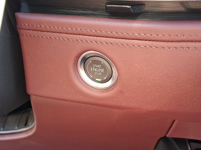 Used 2026 Cadillac Escalade ESV Luxury w/ LPO, Floor Liner Package AWD/4WD image 26
