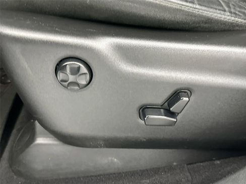 Used 2019 Jeep Grand Cherokee Limited X image 21