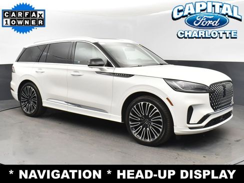 Used 2025 Lincoln Aviator Black Label image 3