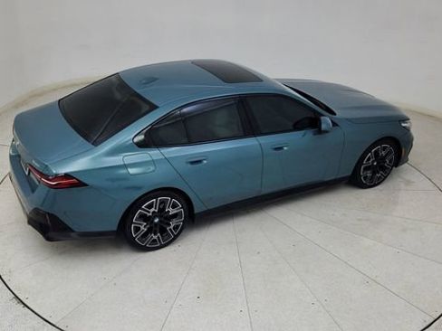 Used 2024 BMW 530i image 81