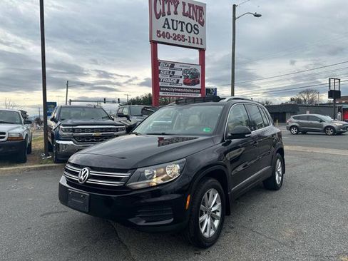 Used 2017 Volkswagen Tiguan Wolfsburg Edition image 9