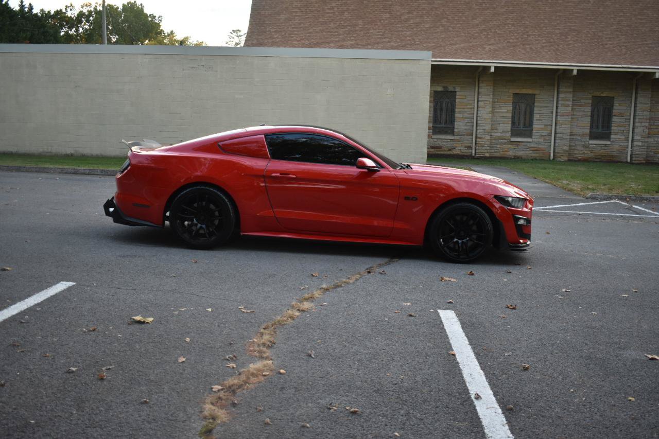 Used 2016 Ford Mustang GT Premium w/ GT Performance Package RWD image 8