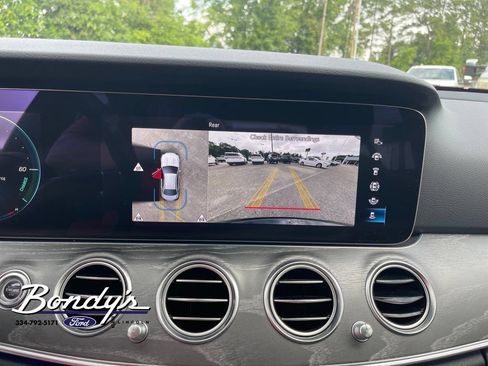 Used 2022 Mercedes-Benz E 350 Sedan image 6