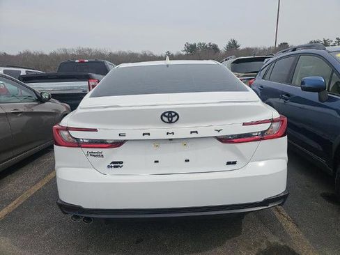 Used 2025 Toyota Camry SE w/ Convenience Package AWD/4WD image 5