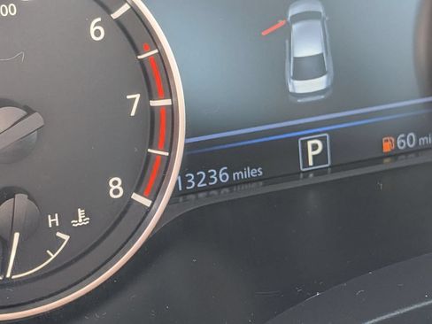 Used 2025 Nissan Altima 2.5 SV FWD image 21