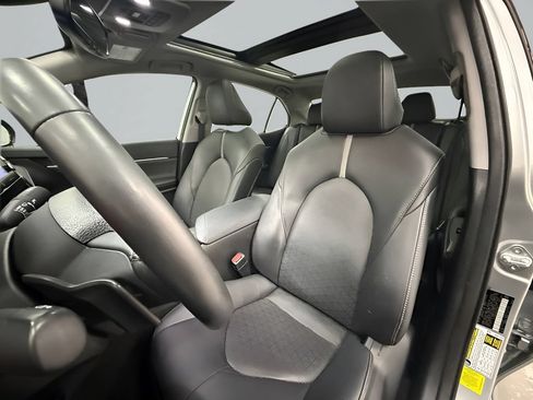 Used 2023 Toyota Camry XSE w/ Navigation Package FWD image 11