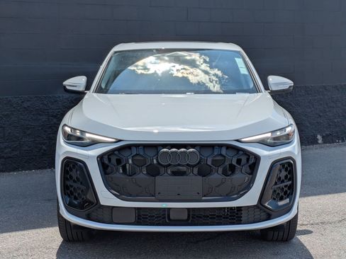 New 2026 Audi Q5 Premium Plus AWD/4WD image 2