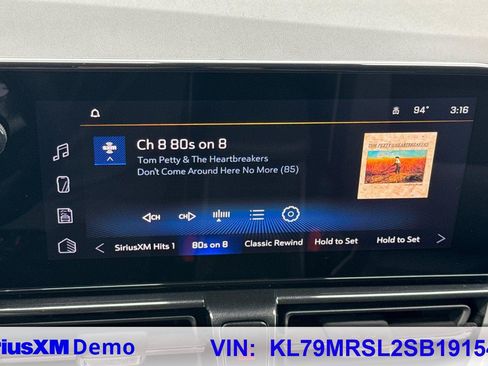 Used 2025 Chevrolet TrailBlazer LT w/ Driver Confidence Package AWD/4WD image 35