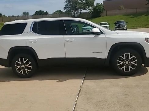 Used 2021 GMC Acadia SLE FWD image 9