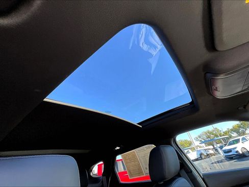 Used 2020 Chevrolet Blazer RS w/ LPO, Sport Package image 17