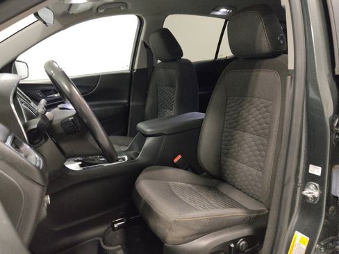 Used 2021 Chevrolet Equinox LT FWD image 17