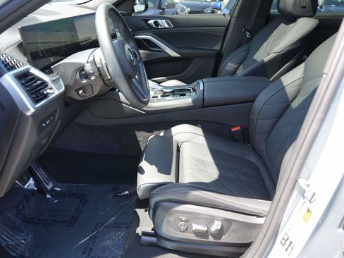 Used 2025 BMW X6 xDrive40i w/ Premium Package AWD/4WD image 14