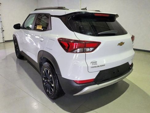 Used 2021 Chevrolet TrailBlazer LT w/ Convenience Package image 19