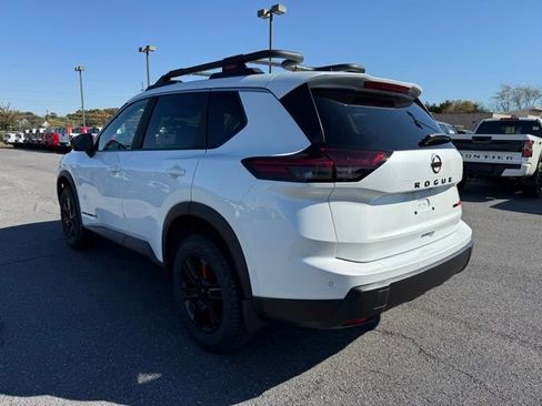 New 2026 Nissan Rogue SV image 7