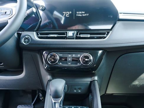 New 2026 Chevrolet TrailBlazer LT w/ Convenience Package FWD image 12