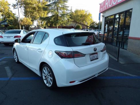Used 2012 Lexus CT 200h Premium image 4