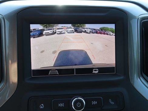 Used 2023 Chevrolet Silverado 1500 Custom AWD/4WD image 22