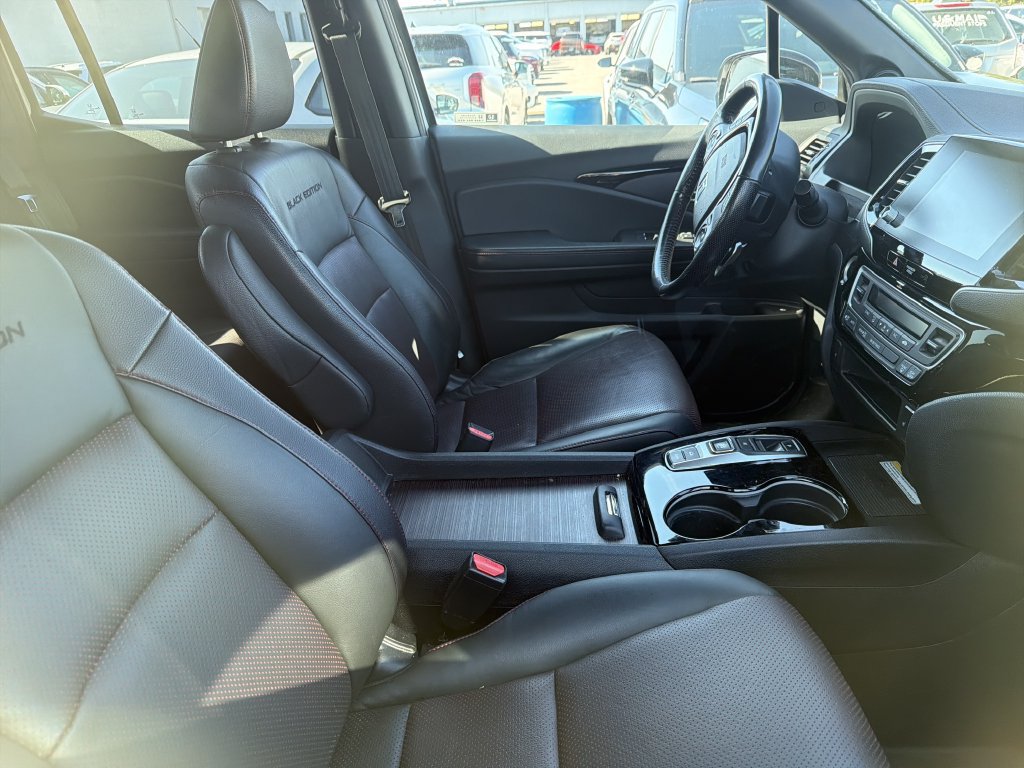Used 2021 Honda Ridgeline Black Edition image 3