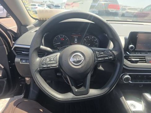 Used 2023 Nissan Altima 2.5 S FWD image 4
