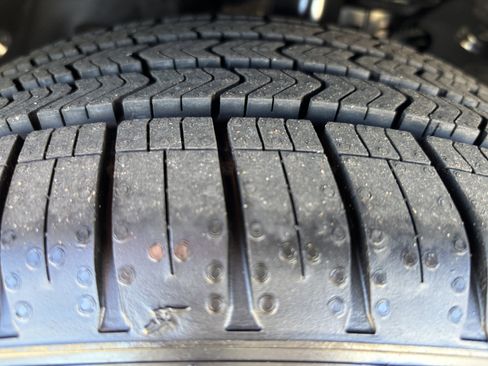 Certified 2025 BMW 430i w/ Premium Package image 12