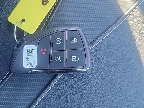 Certified 2024 Chevrolet Traverse RS w/ LPO, Floor Liner Package image 14