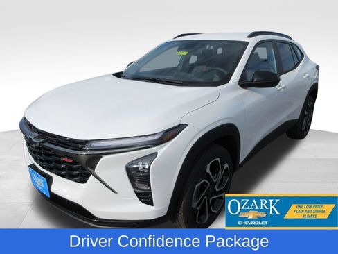 New 2026 Chevrolet Trax RS w/ Driver Confidence Package FWD image 1