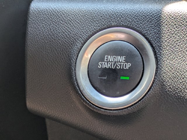 Used 2024 GMC Terrain SLE FWD image 28
