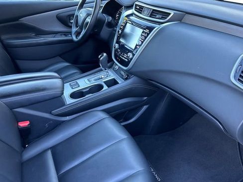 Used 2023 Nissan Murano SV image 17
