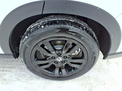 Certified 2026 Honda HR-V Sport image 11