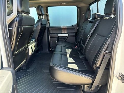 Used 2018 Ford F150 Lariat w/ Equipment Group 502A Luxury AWD/4WD image 12
