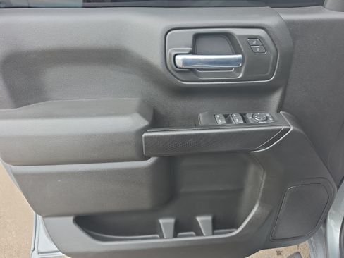 Used 2026 Chevrolet Silverado 1500 Custom w/ Turbomax Blackout Package RWD image 10