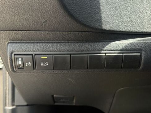 Used 2024 Toyota Corolla LE FWD image 22