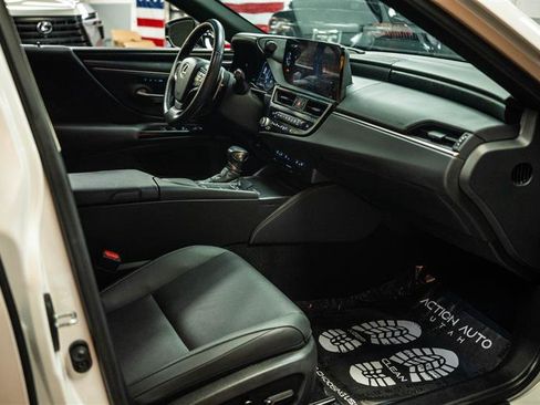 Used 2022 Lexus ES 350 w/ Premium Package FWD image 13